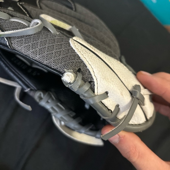 Franklin Sports 9.5'' Kids Baseball Meshtek Teeball Glove/Ball- Right Hand Throw - Picture 11 of 12